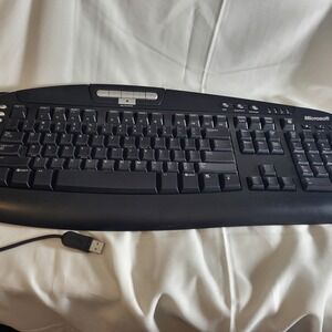 Microsoft Digital Media Keyboard 1.0A USB Wired Ergonomic Media Control Computer